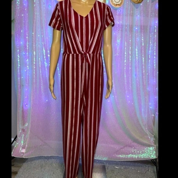 kristin nicole Pants - Women’s size large, Kristen Nicole, , jumpsuit, maroon, and white T28